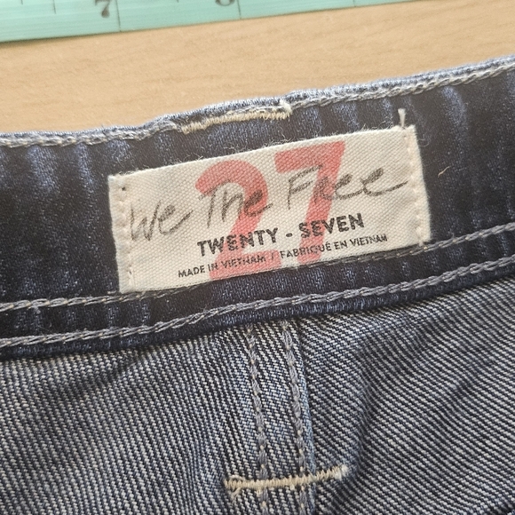 We The Free Jeans Women’s Button Fly Dark Blue Jeans - Picture 4 of 8